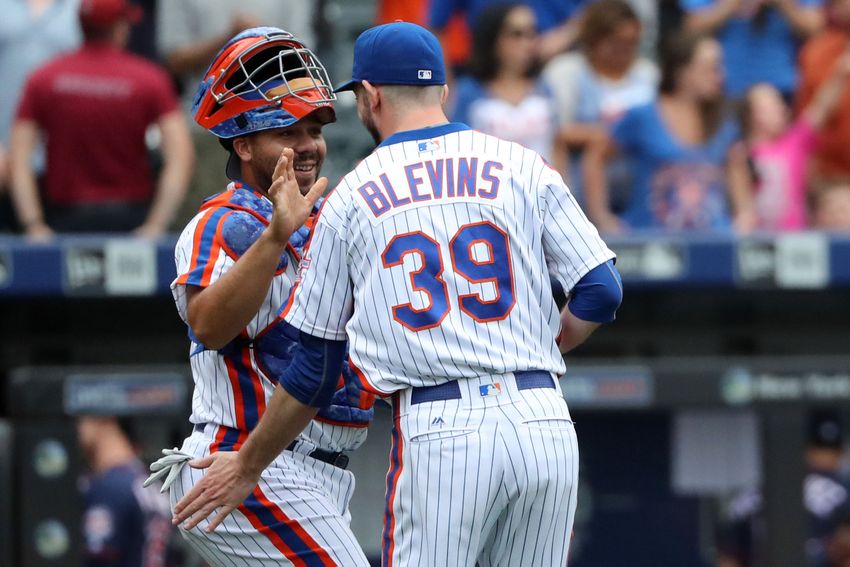 Mets Re-sign Reliever Jerry Blevins - The New York Times