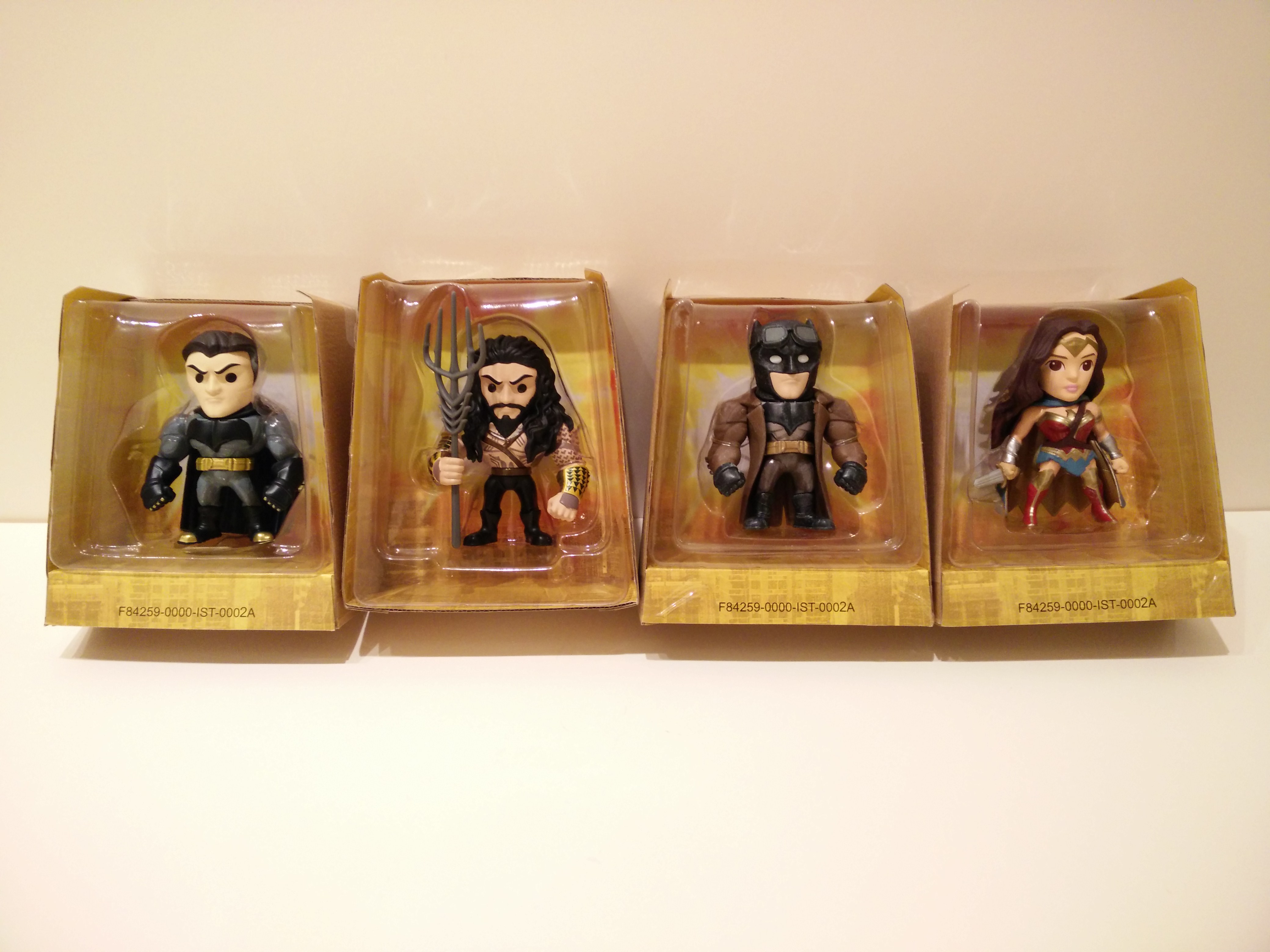 metal die cast figures