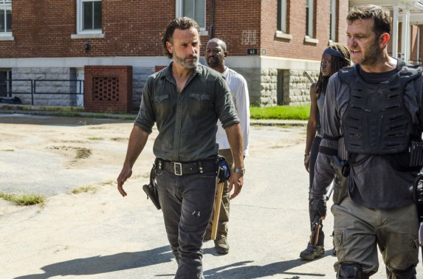 The Walking Dead: Can Richard convince King Ezekiel to join the fight?