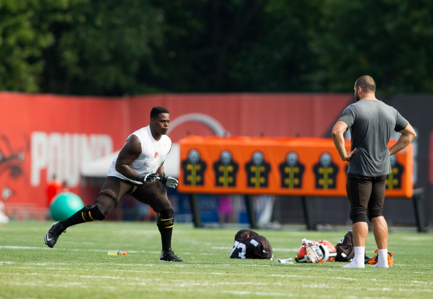 Cleveland Browns: Rookies make impact on offensive line - Dawg Pound Daily