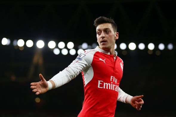LONDON, ENGLAND - FEBRUARY 02: Mesut Ozil of Arsenal looks on during the Barclays Premier League match between Arsenal and Southampton at the Emirates Stadium on February 2, 2016 in London, England. (Photo by Paul Gilham/Getty Images)