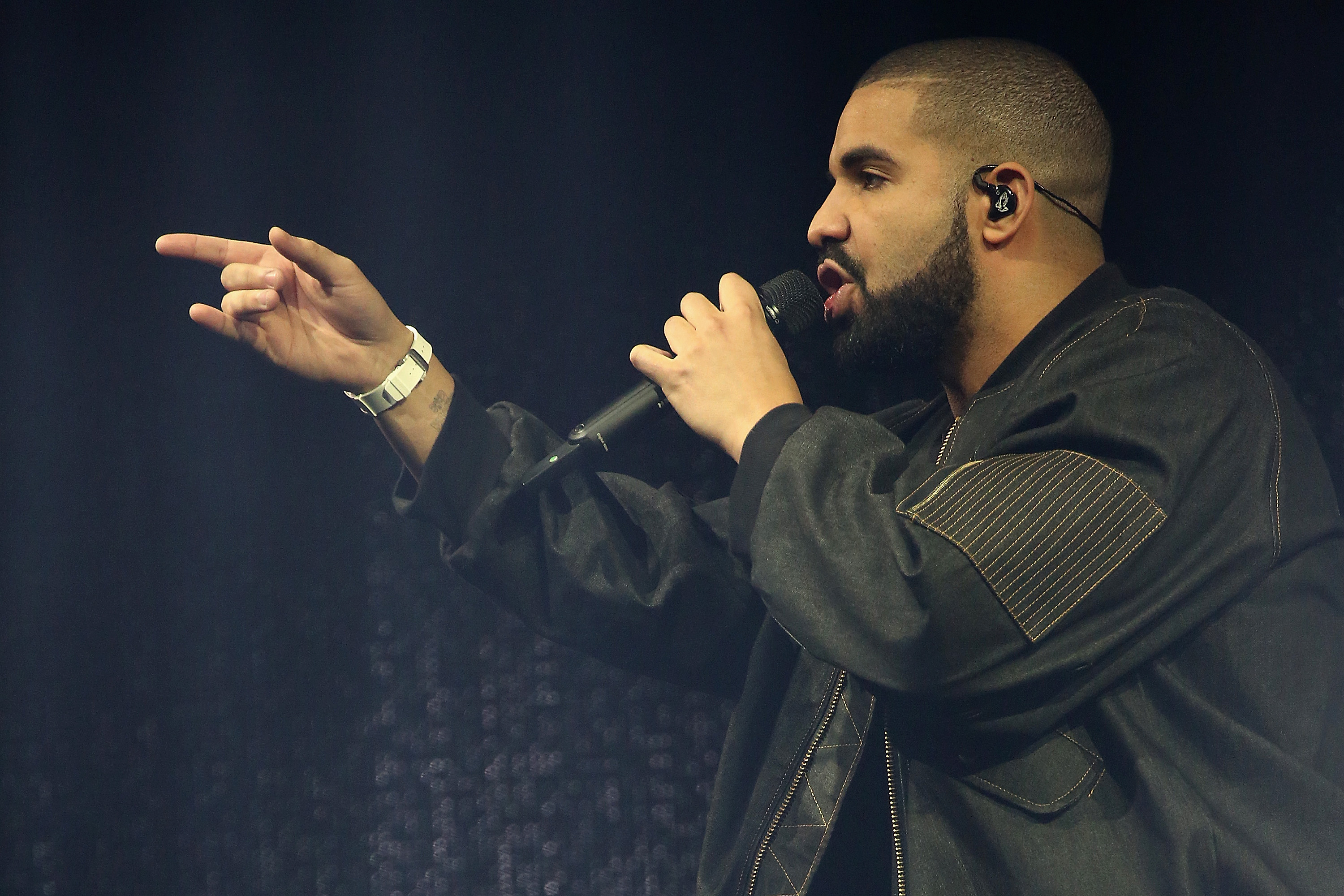 Drake questions the Grammys choice to profile him as a rap artist