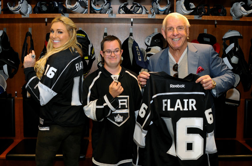 520537356-chris-sutter-presents-kings-jerseys-to-wwe-wrestlers.jpg-850x560.jpg