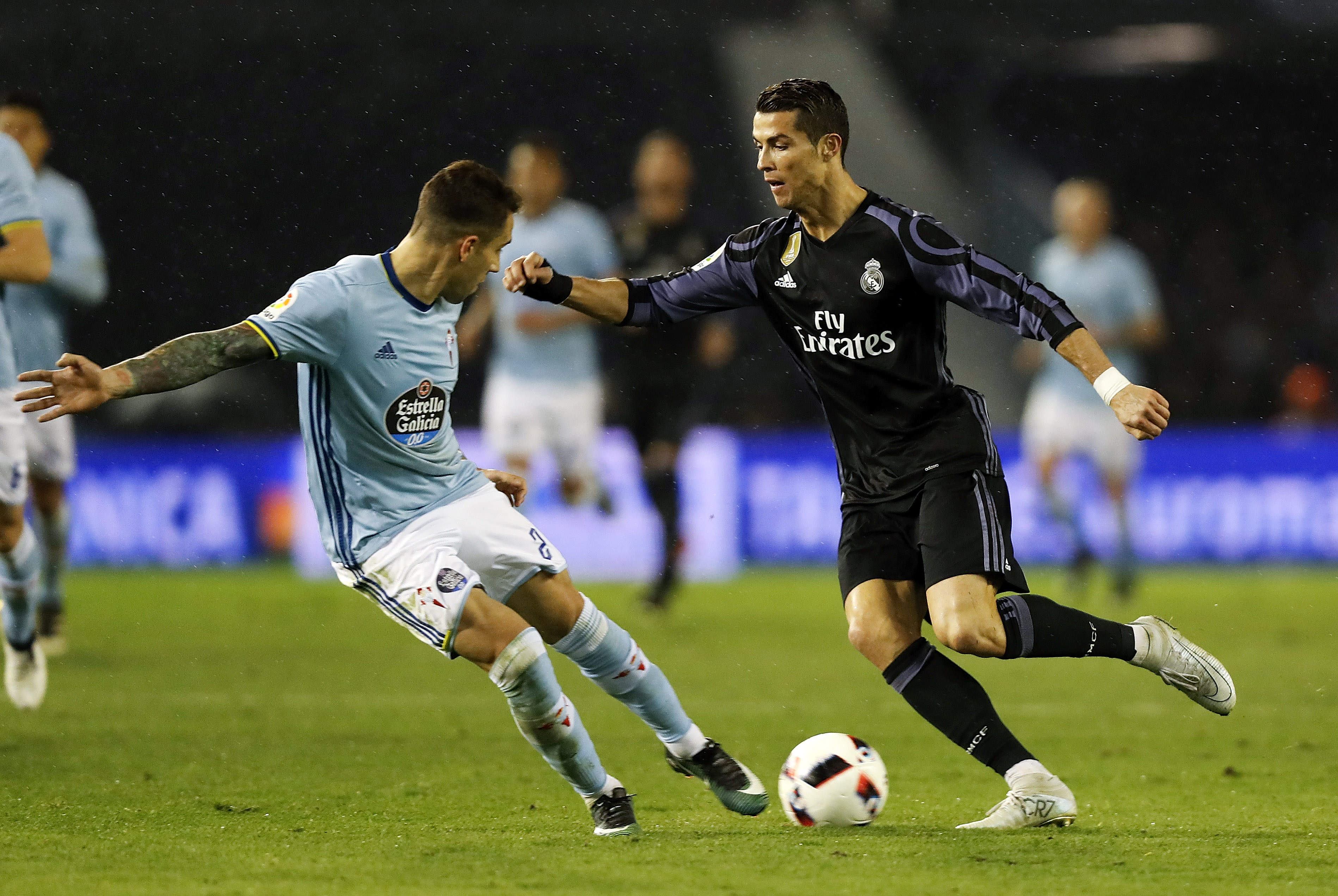 Real madrid vs celta vigo. Ronaldo vs Celta Vigo. Real Madrid vs Celta. Real vs Celta Vigo. Vigo Испания.