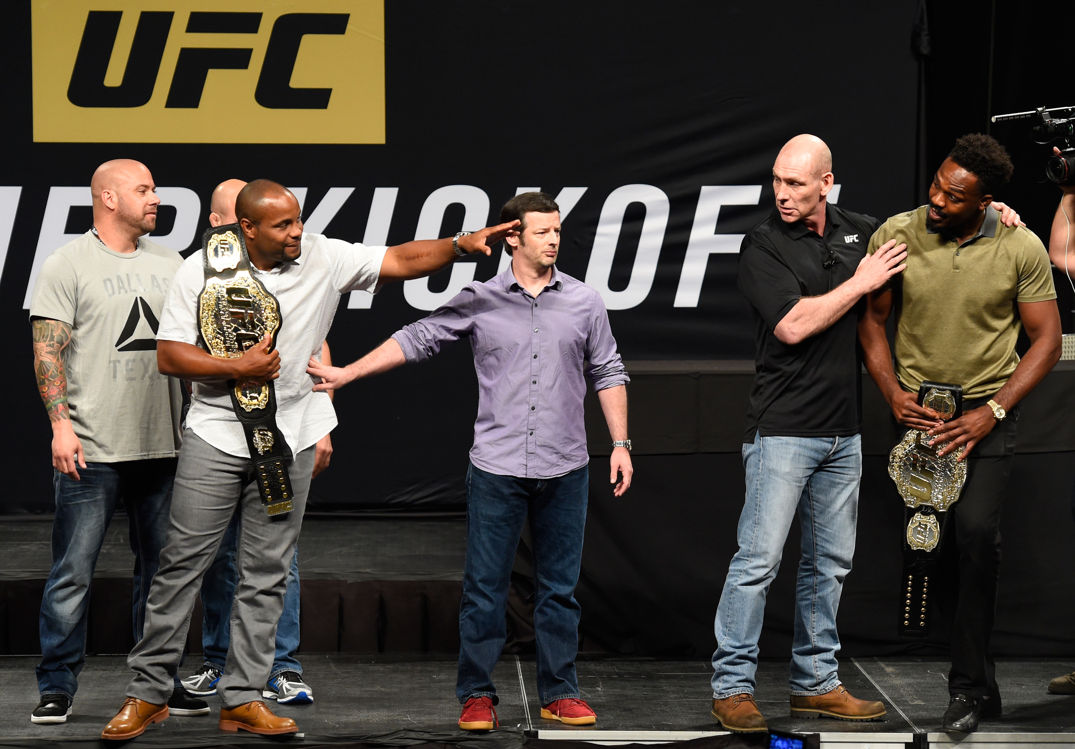 UFC 214: Official weigh-in results, all three title fights are on