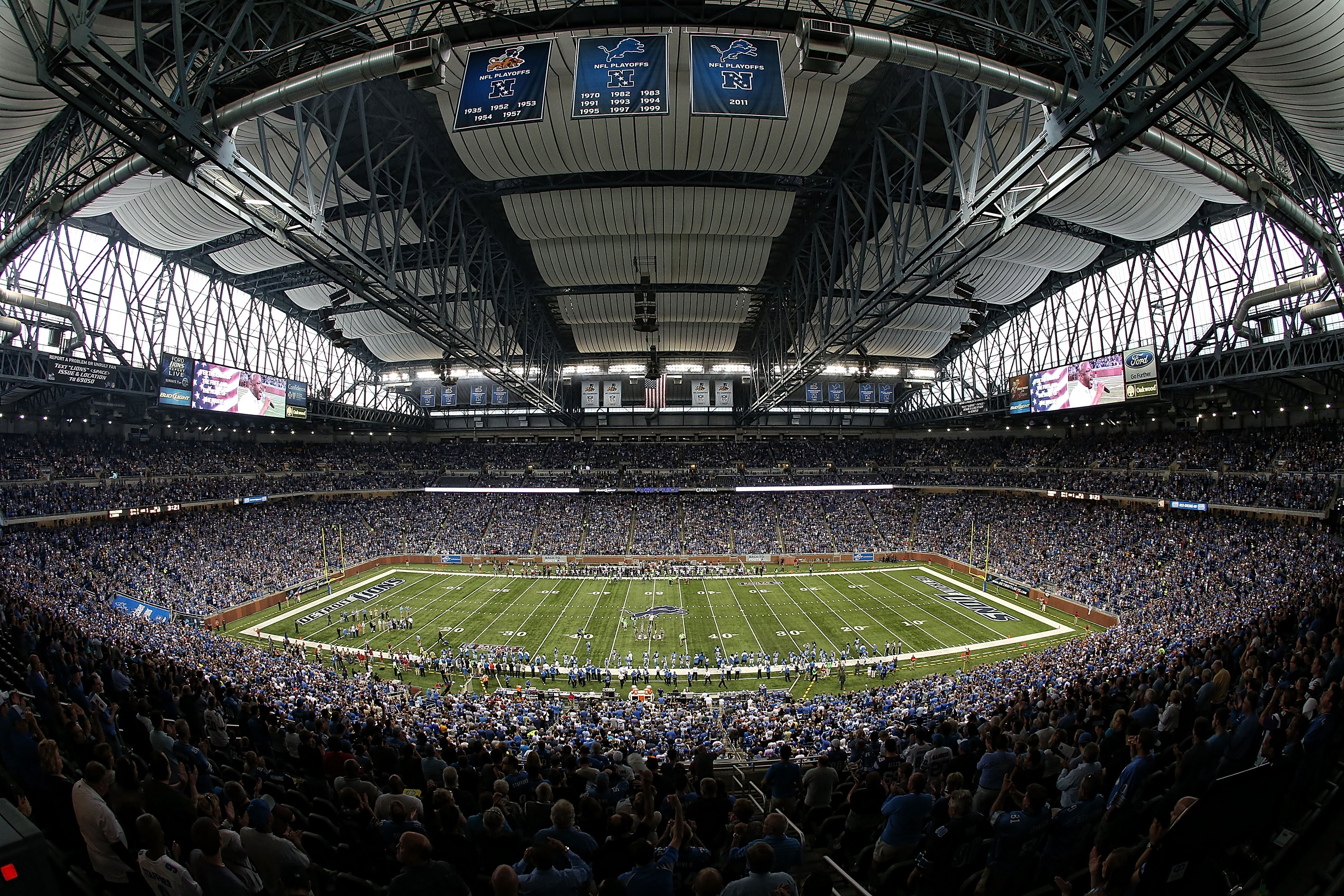 Detroit Lions: Taking down playoff banners a smart decision