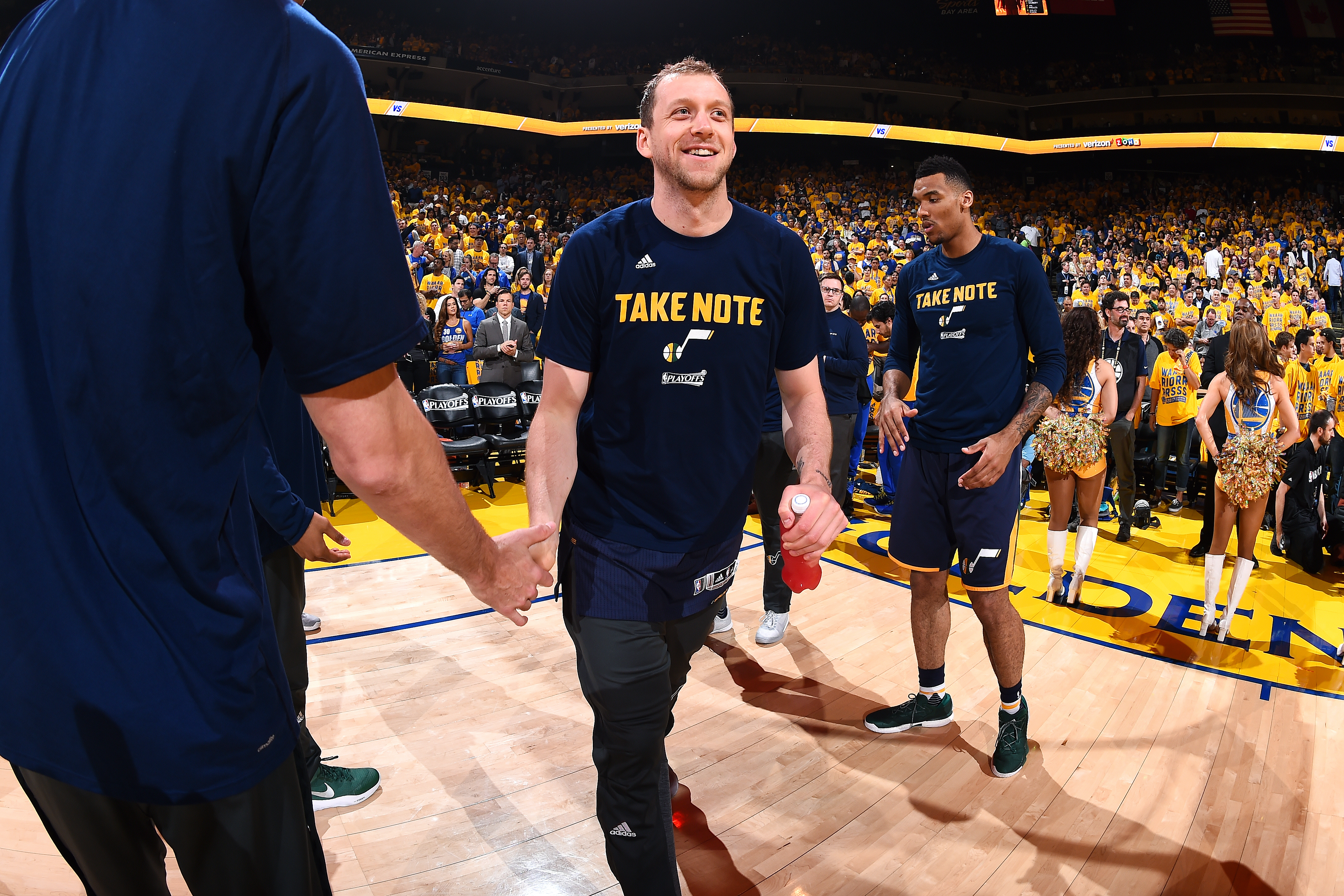 Utah Jazz: Joe Ingles pokes fun at Gordon Hayward, threatens to steal number