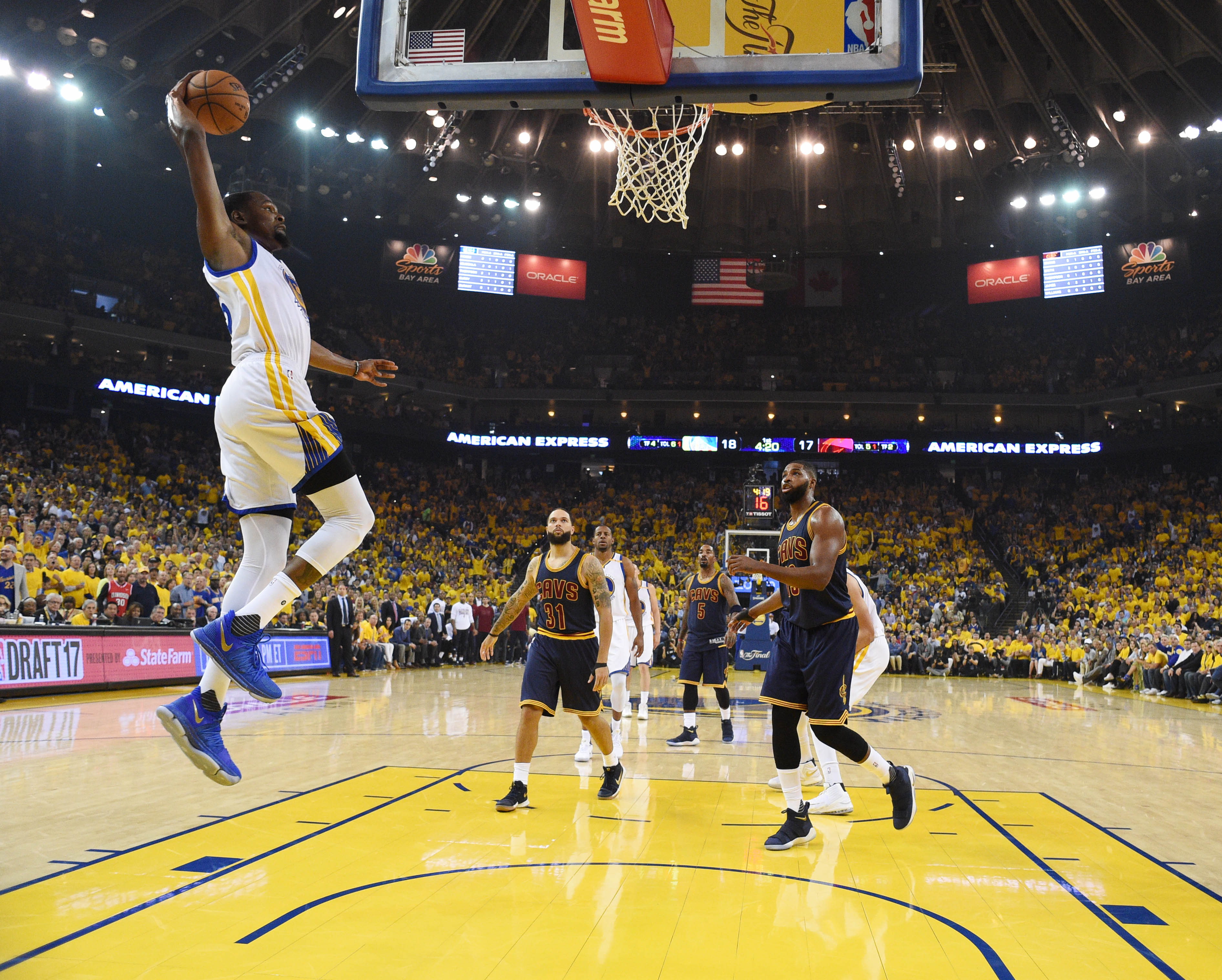 2017 NBA Finals: Kevin Durant headlines Game 1 recap and highlights