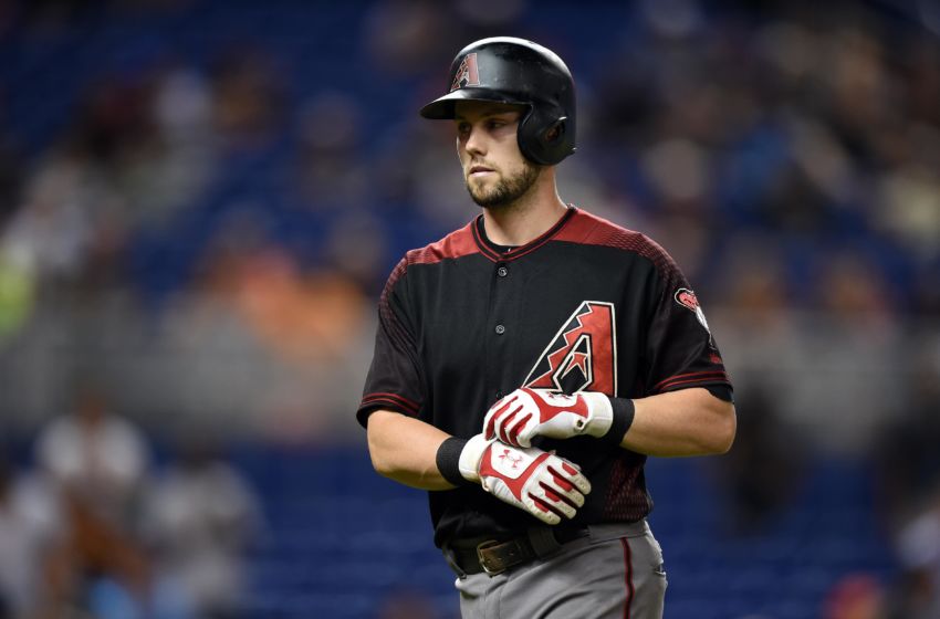 Chris Owings helping to keep Diamondbacks in race