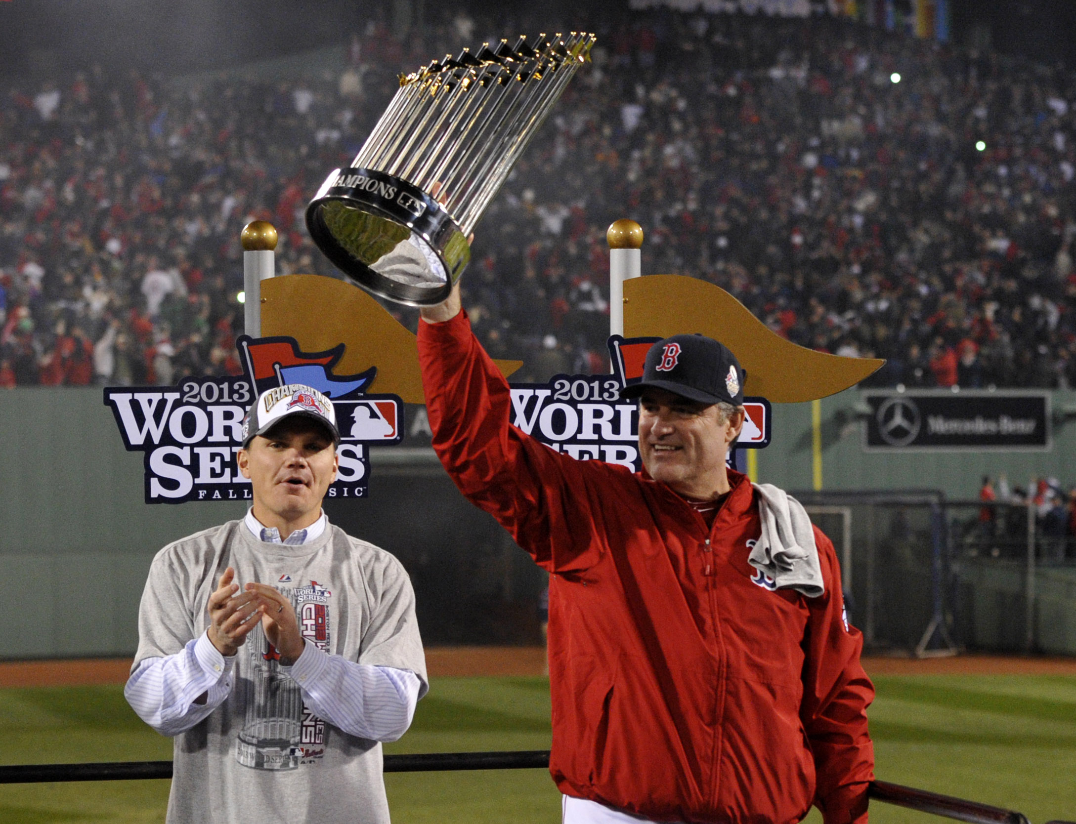 boston-red-sox-2017-preview-the-world-series-trophy-will-be-paraded