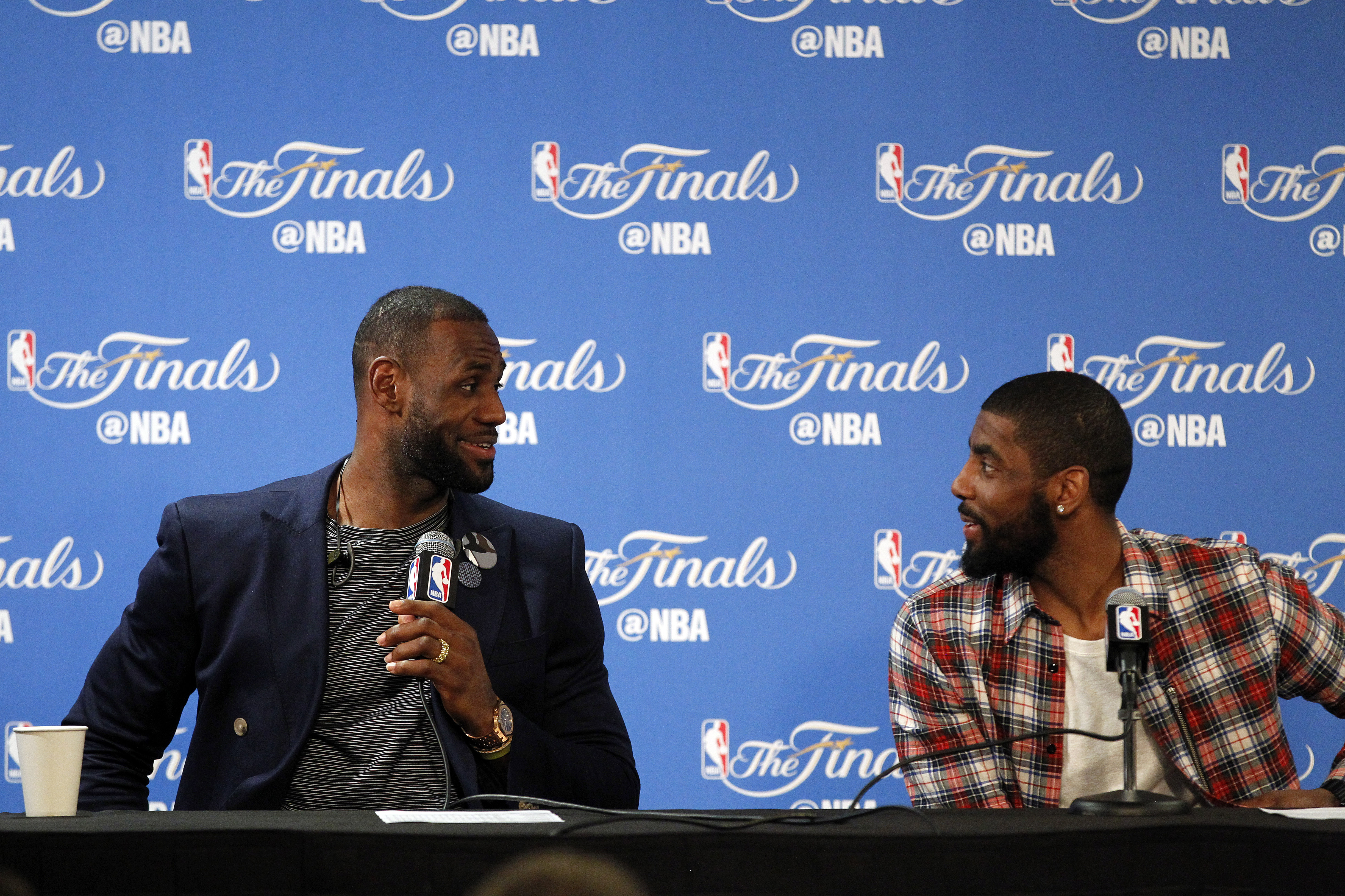 Kyrie Irving spoke to Kobe Bryant on avoiding LeBron James feud - FanSided