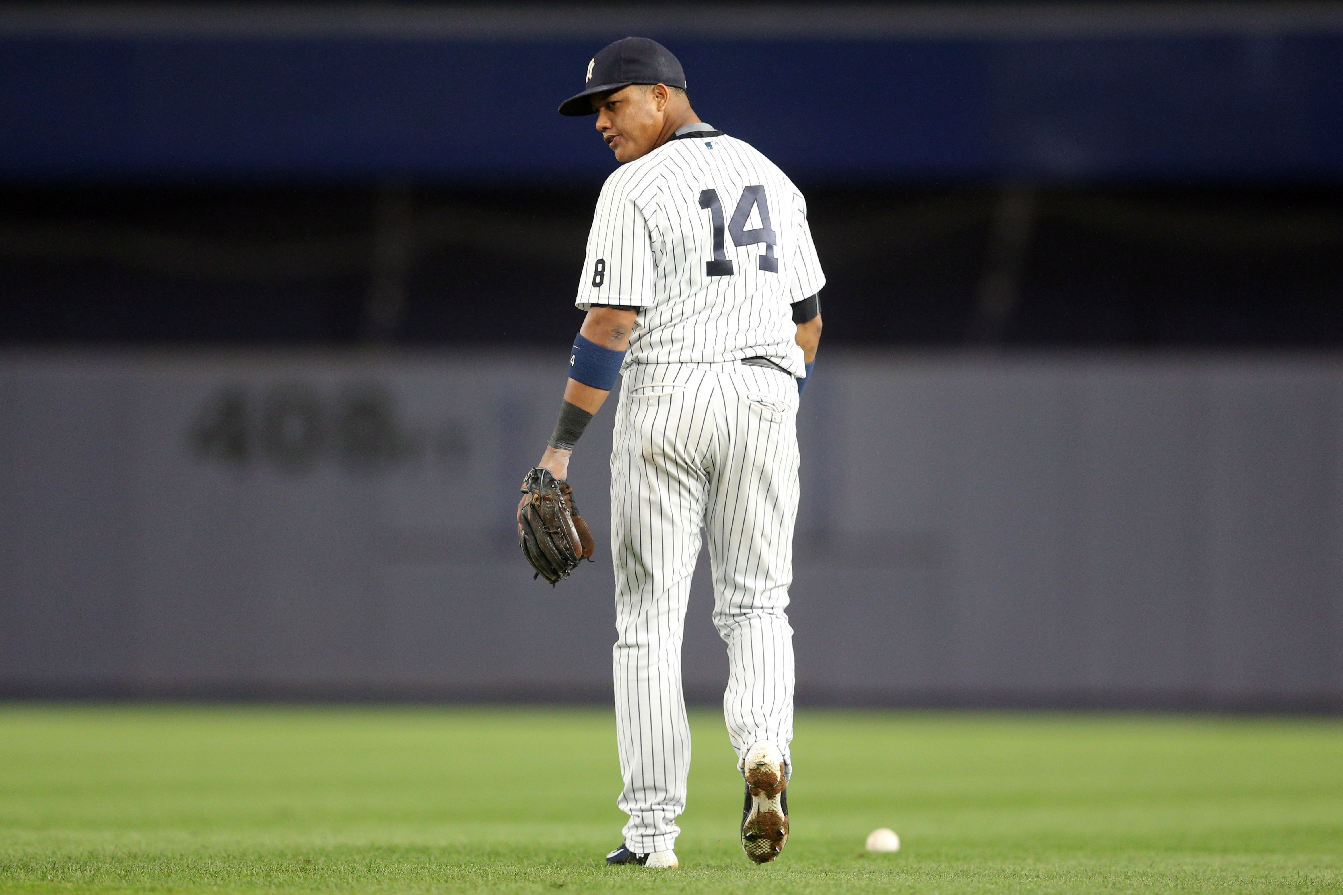 Starlin Castro paying it forward to Gleyber Torres after learning