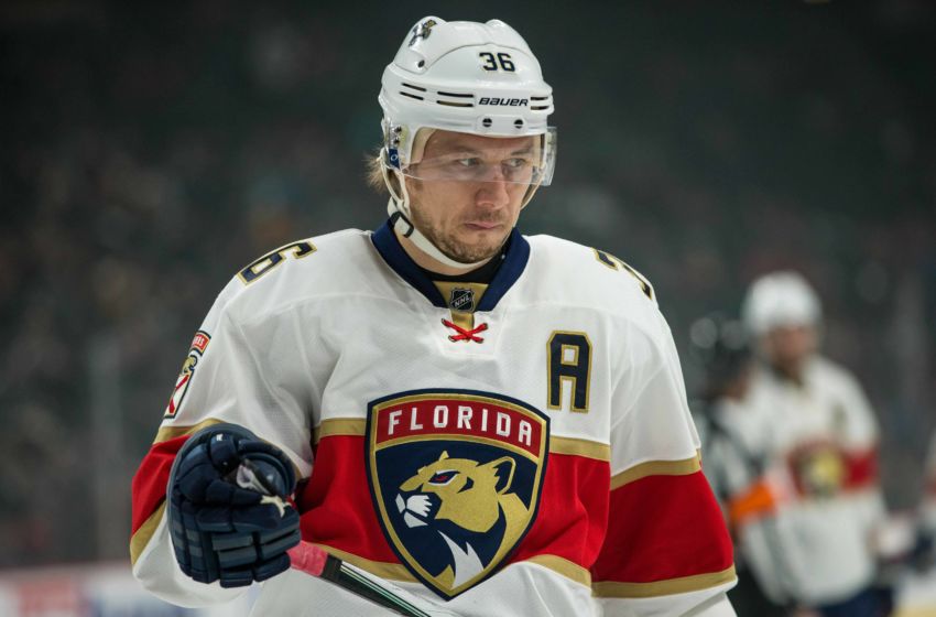 Jussi Jokinen se joint aux Oilers 9750273-nhl-florida-panthers-at-minnesota-wild-850x560