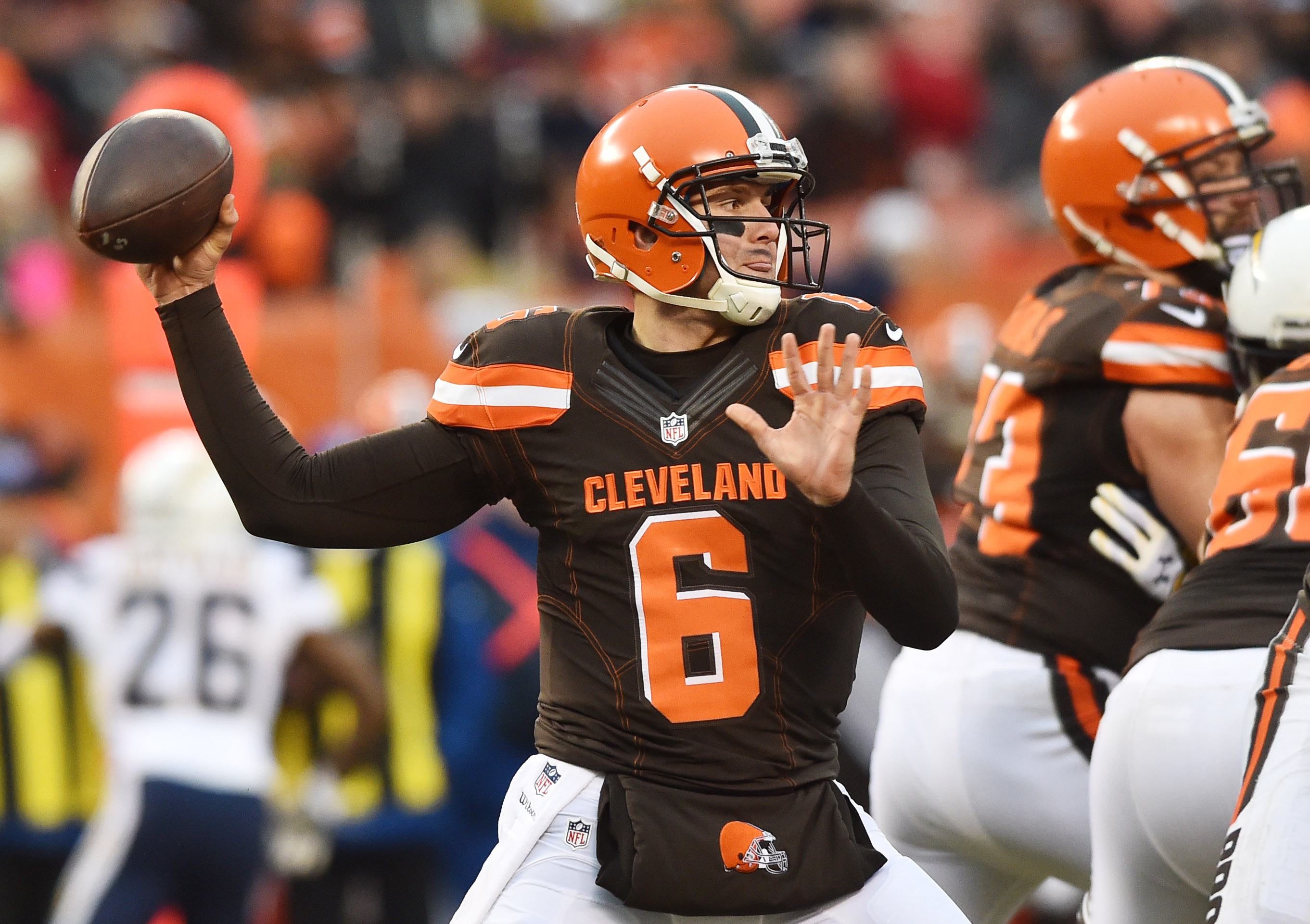 Brown starts. NFL Browns. NFL Cleveland. Cleveland Browns. Quarterback Cleveland.