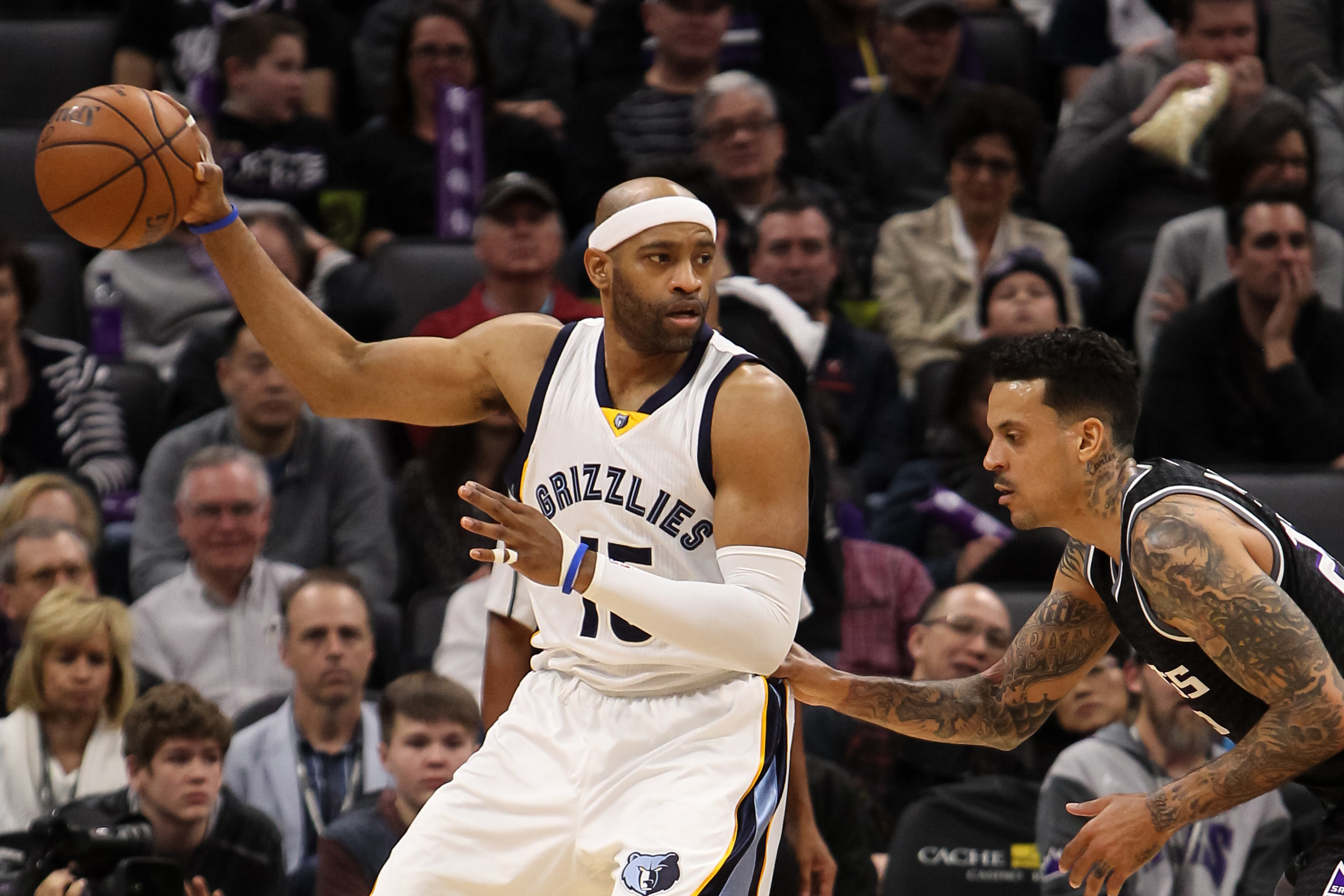 UNC in the NBA: Vince Carter hits 2,000th career three-pointer