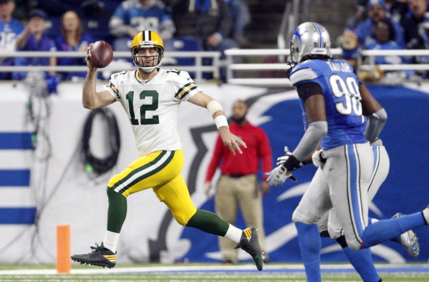 NFL: Green Bay Packers at Detroit Lions