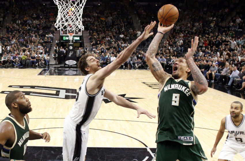 NBA: Milwaukee Bucks at San Antonio Spurs