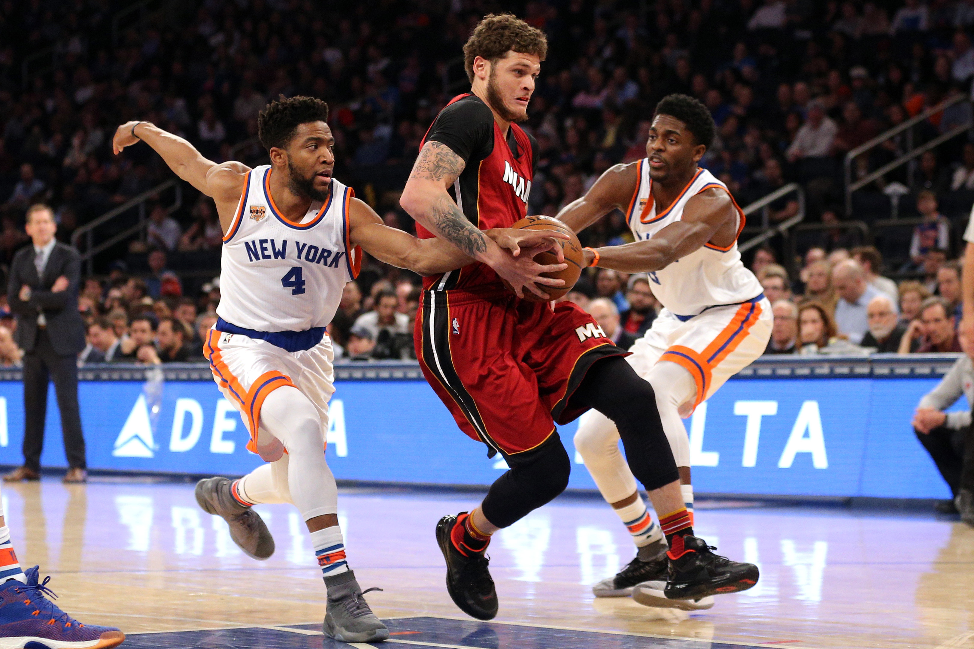 Saison 2016-2017 - Page 2 9979810-nba-miami-heat-at-new-york-knicks