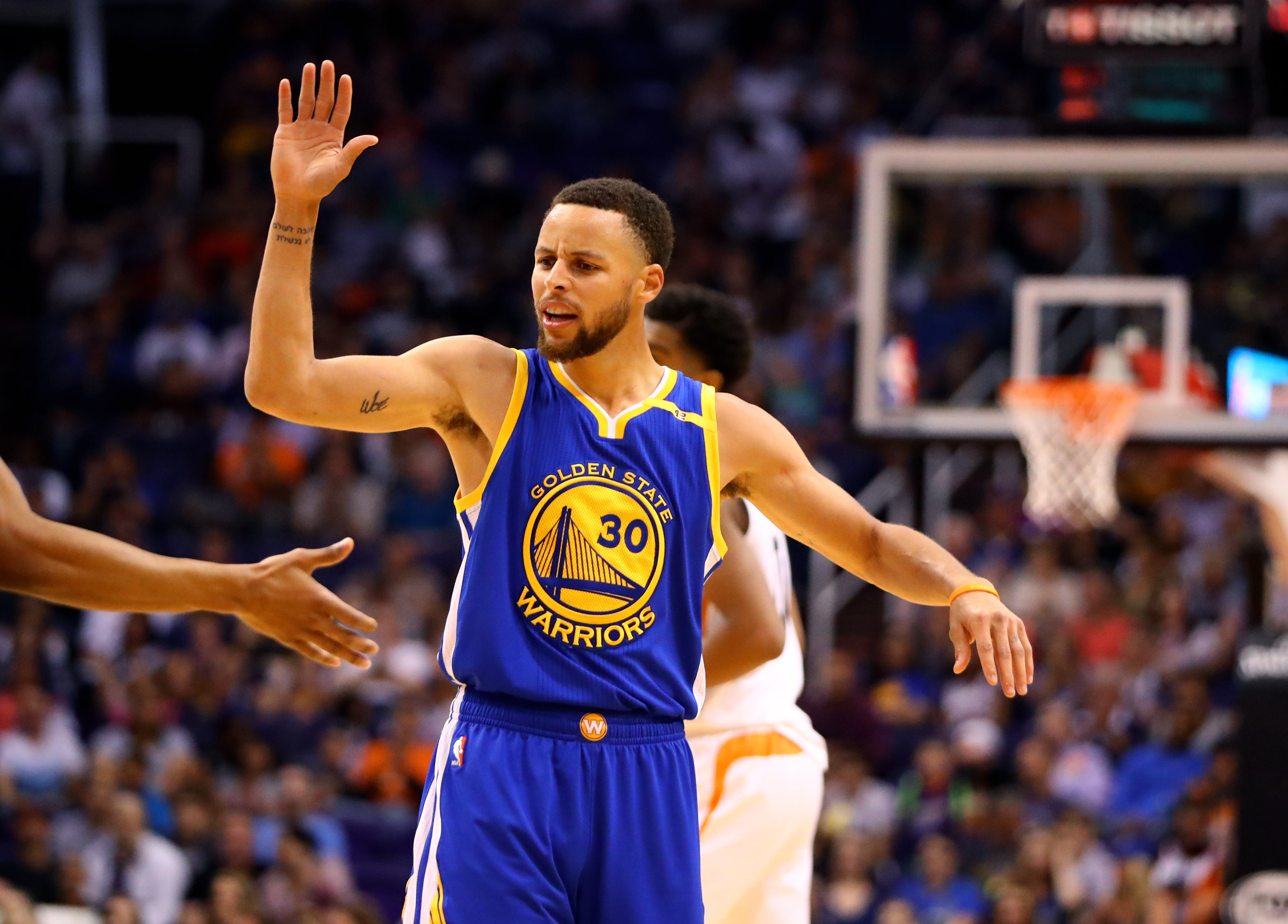 Golden State Warrior clinch top seed with win over Phoenix Suns