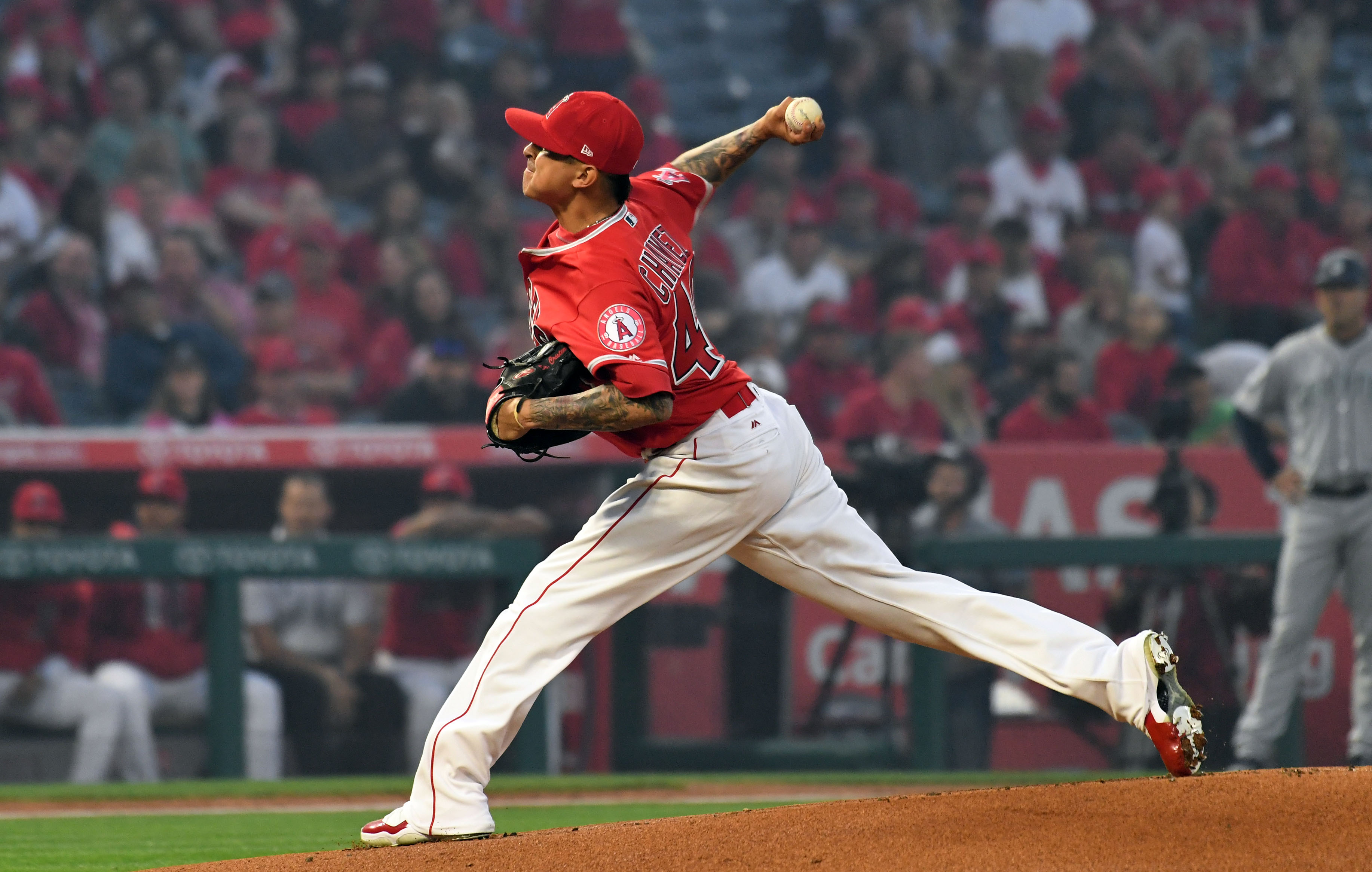 LA Angels Jesse Chavez has a good in home opener