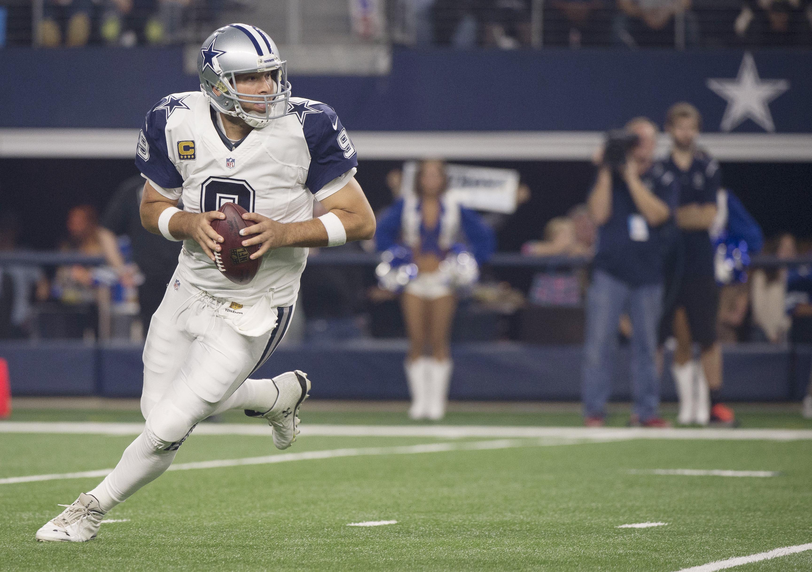 Philadelphia Eagles defense batters Tony Romo in blowout victory