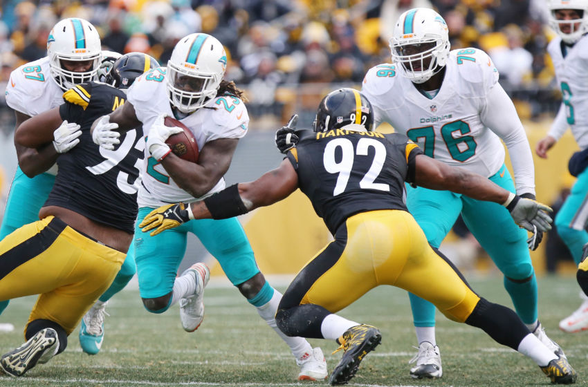 9805632-nfl-afc-wild-card-miami-dolphins-at-pittsburgh-steelers-850x560.jpeg