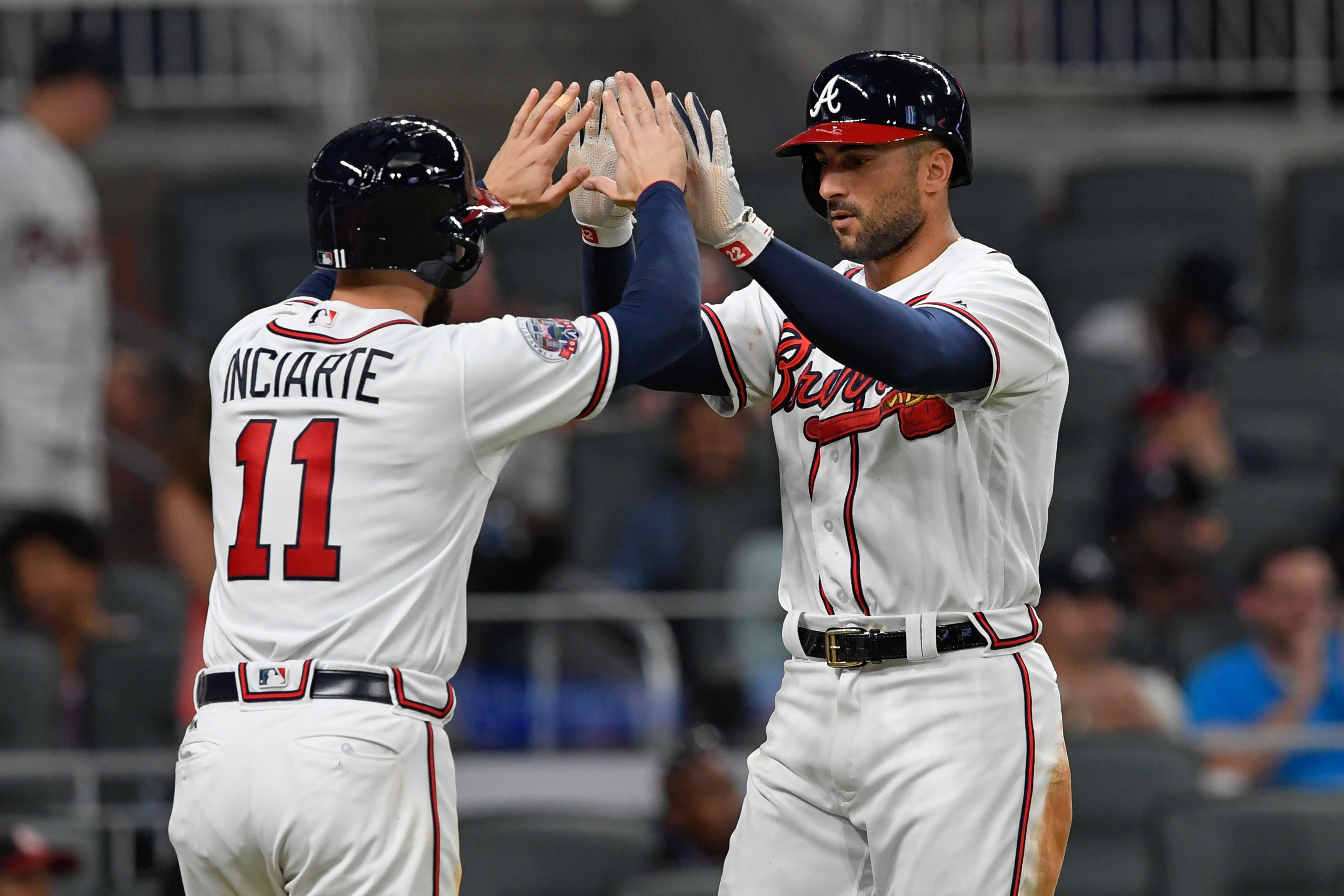 Markakis hits 5 RBIs as Atlanta Braves blowout Phillies 14-1